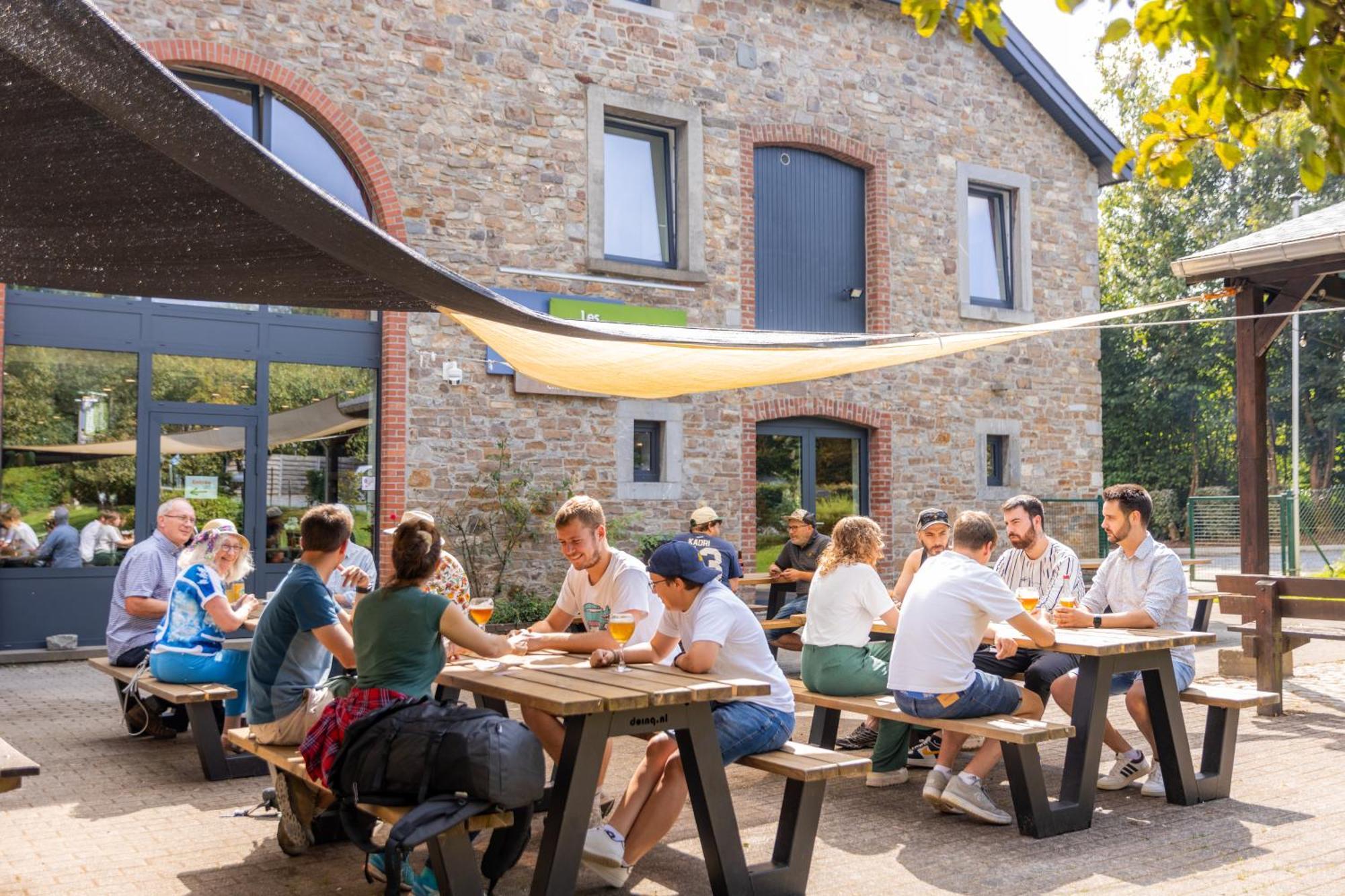 Auberge De Jeunesse De La Roche - Champlon Tenneville Eksteriør billede