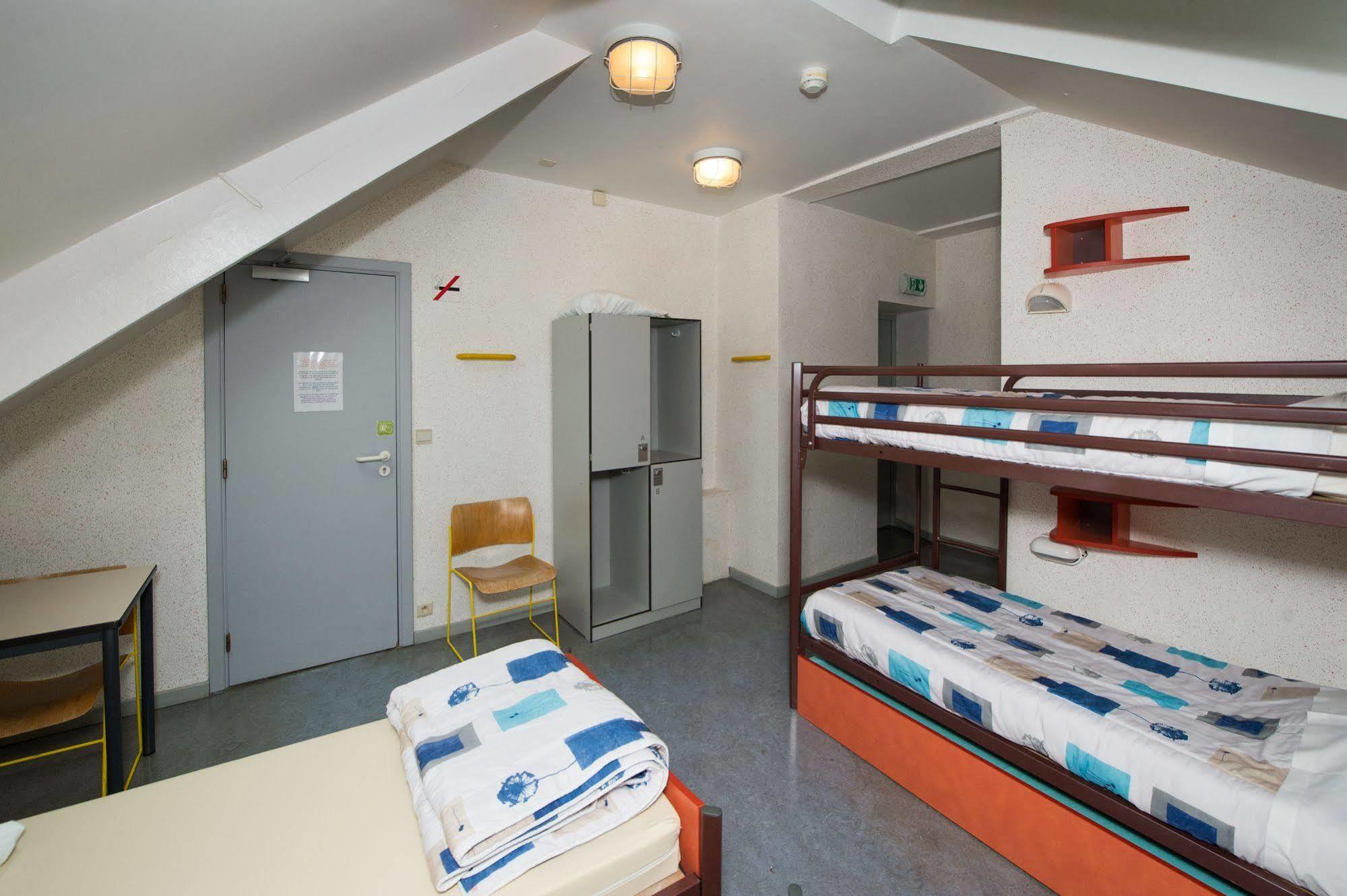 Auberge De Jeunesse De La Roche - Champlon Tenneville Eksteriør billede